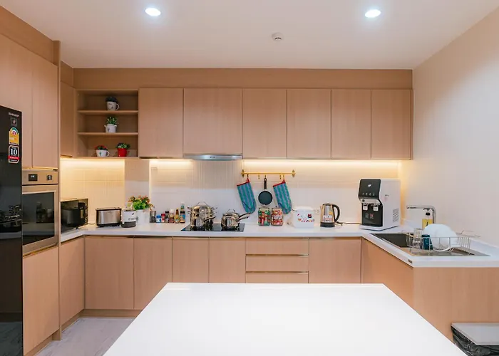 Villa Prime Sukhumvit Modern Home, Phrom Phong Bts, Em District, Up To 14 Guests *